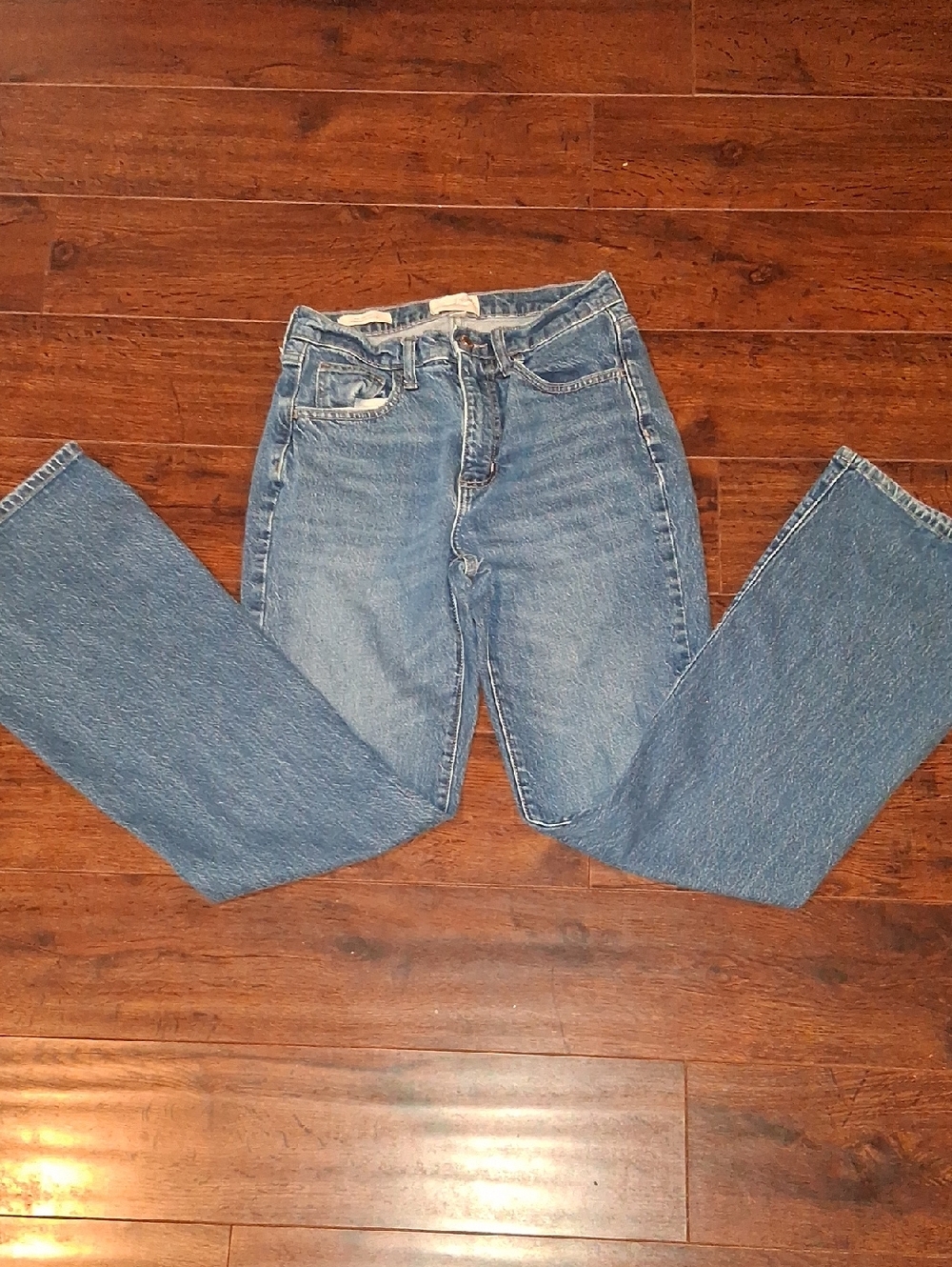 Universal Thread Jeans (UT4)